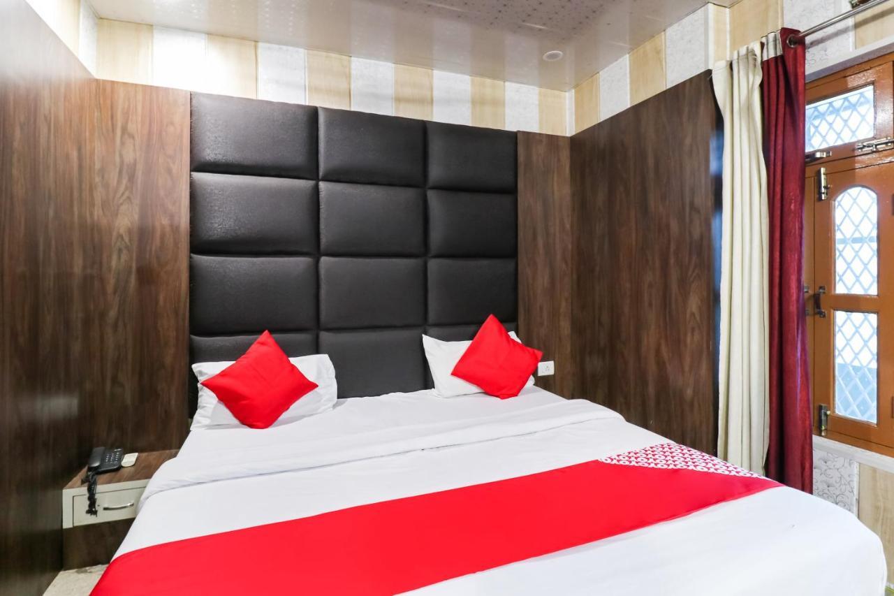 Oyo 6908 Hotel Royal City Āzamgarh Kültér fotó
